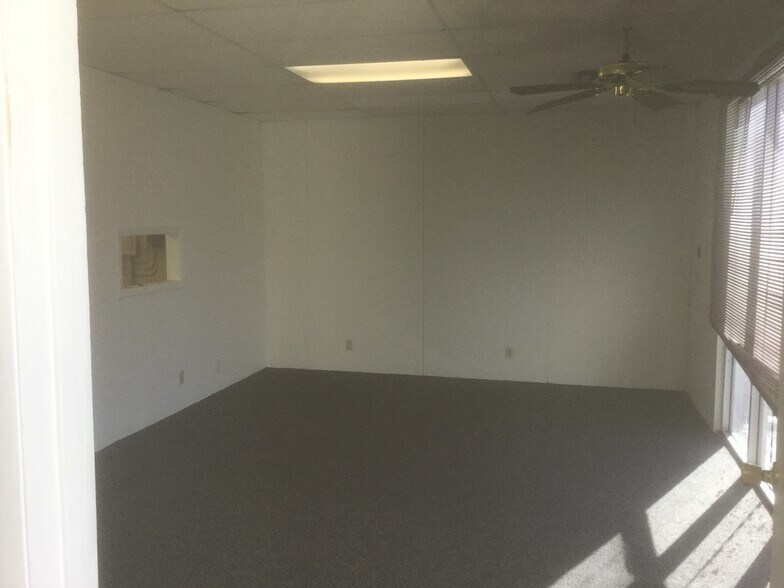 More Photos Of 2460-2470 S Tejon St, Englewood Warehouse For Sale