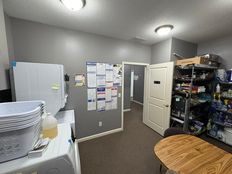 More Photos Of 10534-10536 Coldwater Rd, Fort Wayne Office For Lease