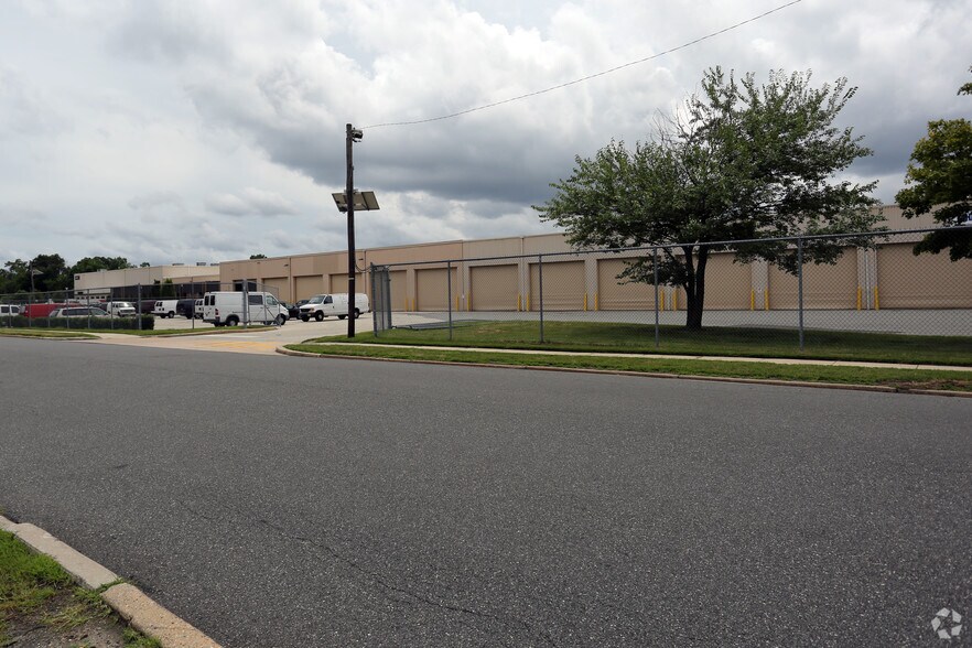 More Photos Of 11 Perina Blvd, Cherry Hill Warehouse For Lease
