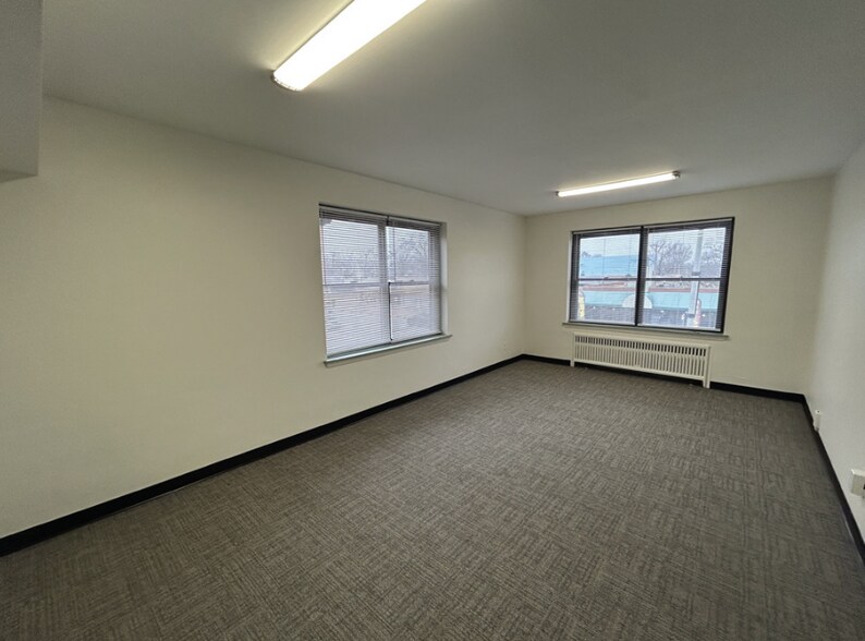 More Photos Of 6410-6418 Hampton Ave, Saint Louis Storefront Retail Office For Lease