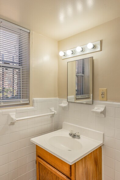 More Photos Of 116 Irvington St SW, Washington Apartments For Sale