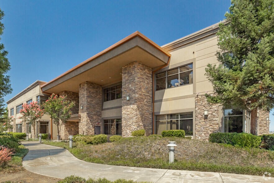 More Photos Of 10640 Mather Blvd, Mather Office For Lease