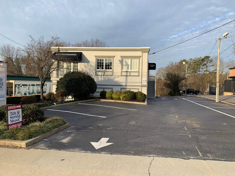 More Photos Of 941 N Pleasantburg Dr, Greenville Office For Lease