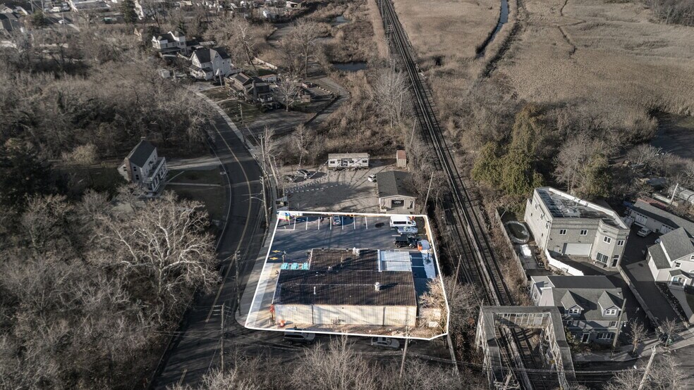 More Photos Of 6833 Amboy Rd, Staten Island Storefront For Sale