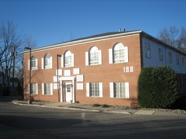 More Photos Of 188 Eagle Rock Ave, Roseland Office For Lease
