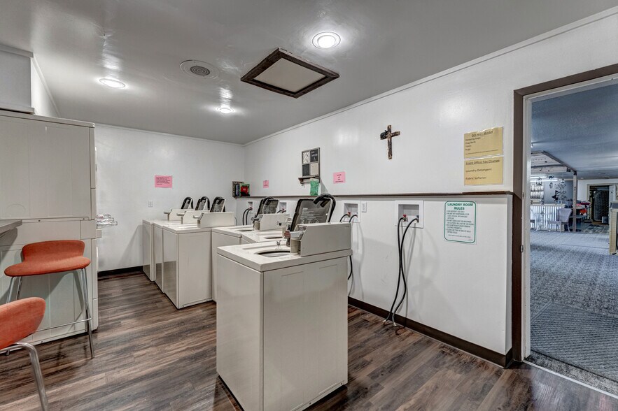 More Photos Of 1116 N 5th St, Custer Trailer Camper Park For Sale