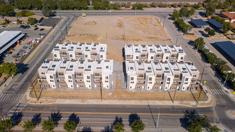 More Photos Of 38225 9th Street East, Palmdale Apartments For Sale