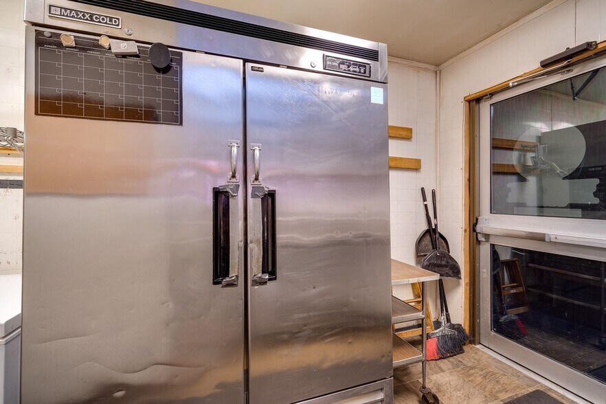 More Photos Of 108-111 W Main St, Medway Restaurant For Sale