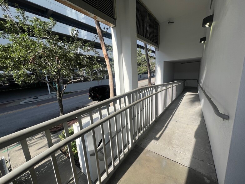 More Photos Of 375-3 S 12th St, Tampa Office For Sale