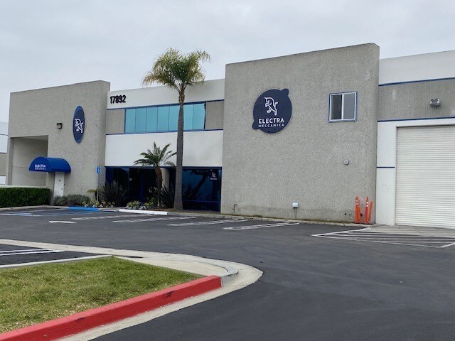 More Photos Of 17892- B Gothard St, Huntington Beach Manufacturing For Lease
