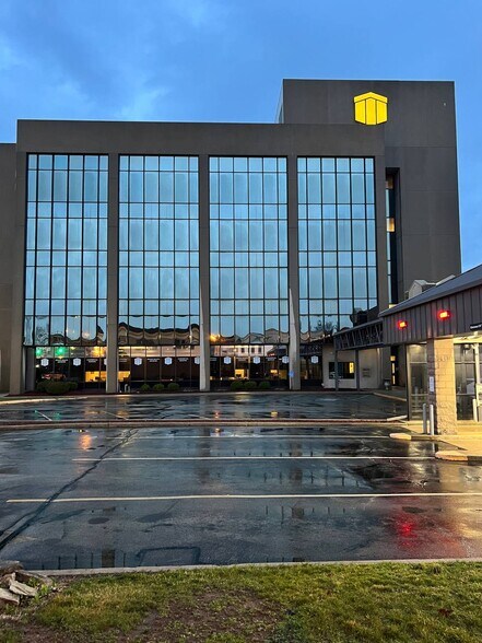 Primary Photo Of 800 Main St, Anderson Office For Lease