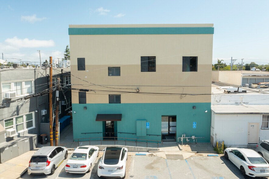 More Photos Of 3708 S El Camino Real, San Mateo Storefront Retail Residential For Sale