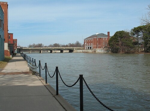 More Photos Of 800 Cole Rd, Monroe Freestanding For Lease