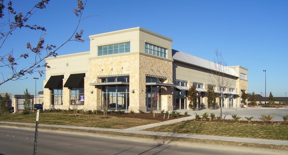 More Photos Of 638 Uptown Blvd, Cedar Hill General Retail For Lease