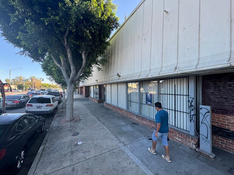 More Photos Of 111-121 N Long Beach Blvd, Compton Storefront For Lease