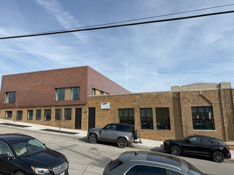 More Photos Of 220 W 18th St, Kansas City Office For Lease