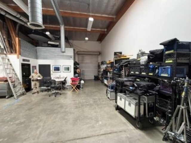 More Photos Of 8001 Langdon Ave, Van Nuys Warehouse For Lease