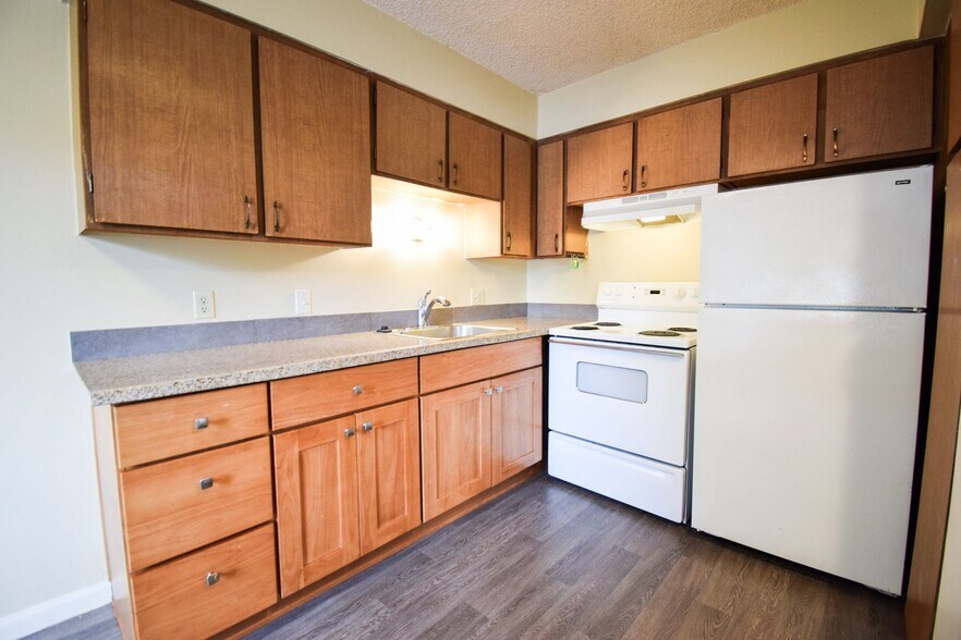 More Photos Of 12870 SW Allen Blvd, Beaverton Apartments For Sale