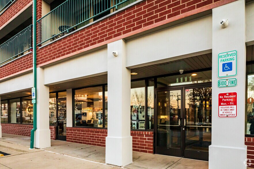 More Photos Of 1111 Burlington Ave, Lisle Apartments For Lease