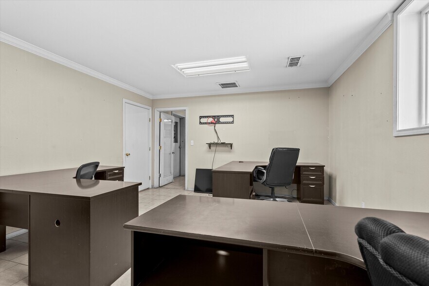 More Photos Of 211 S Lynn Ave, Lamesa Land For Sale