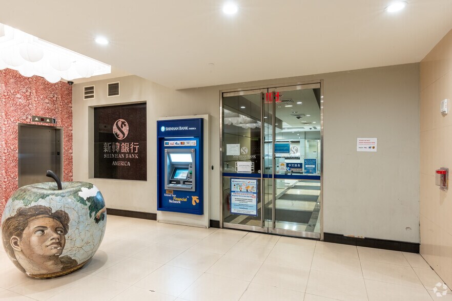 13620 38th Ave, Flushing, NY 11354 Office For Lease