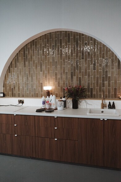 More Photos Of Dunleavy Dr, Cardiff Coworking Space