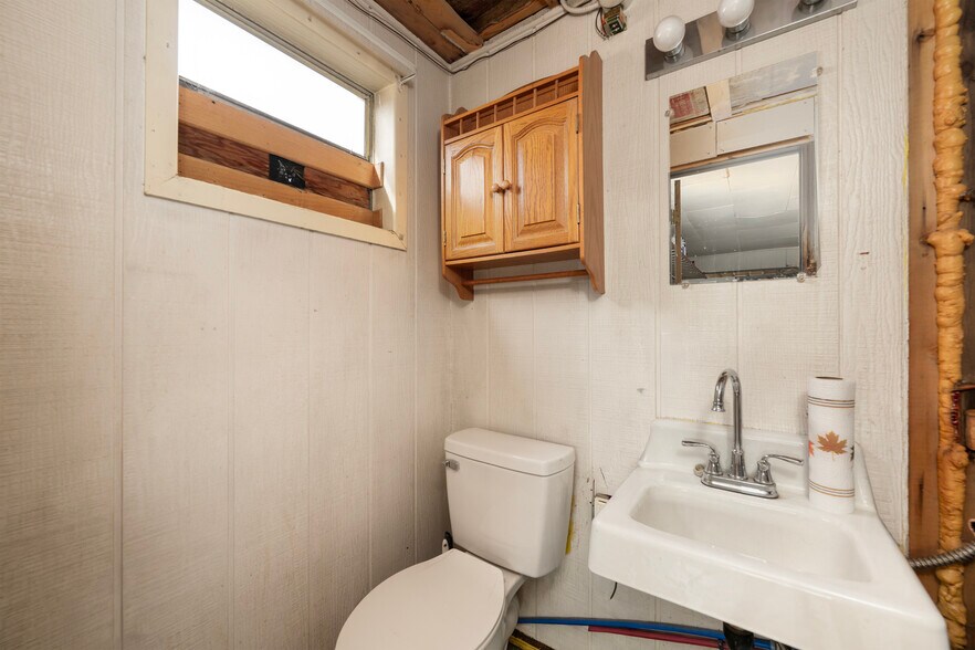 More Photos Of 104 US HWY 40 hwy, Kremmling Light Distribution For Sale