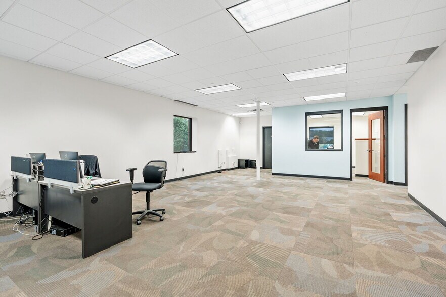 More Photos Of 2905 Lexington Ave S, Eagan Flex For Sale