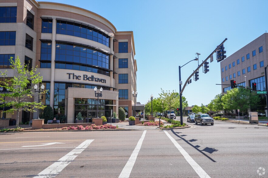 More Photos Of 1200 N State St, Jackson Medical For Lease