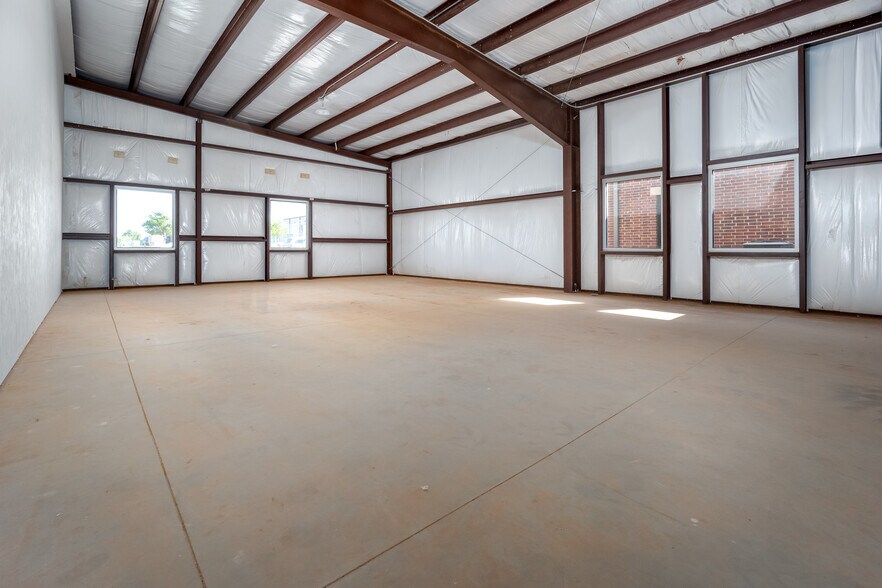 More Photos Of 304 145th pl, Edmond Industrial For Sale
