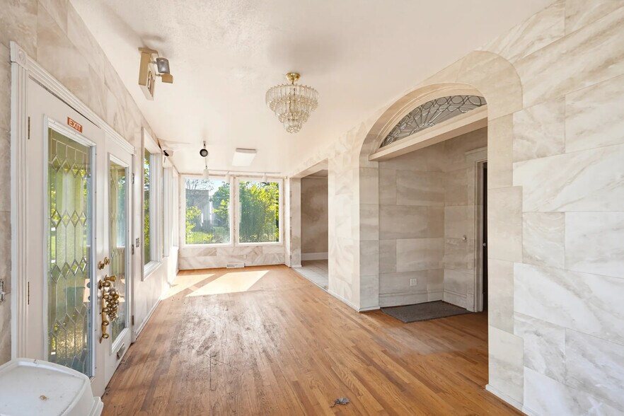 More Photos Of 3400 W Tuscarawas St, Canton Freestanding For Sale