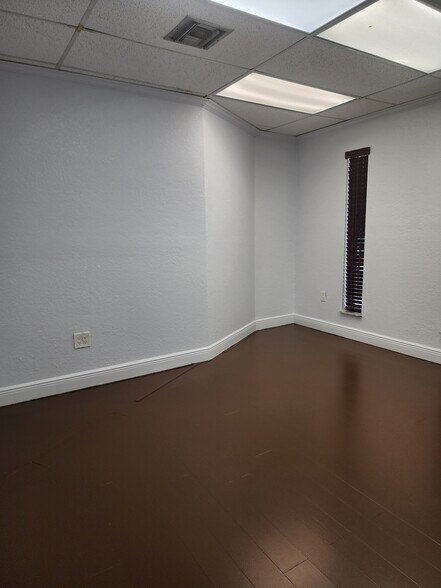 More Photos Of 15271 NW 60th Ave, Miami Lakes Loft Creative Space For Lease