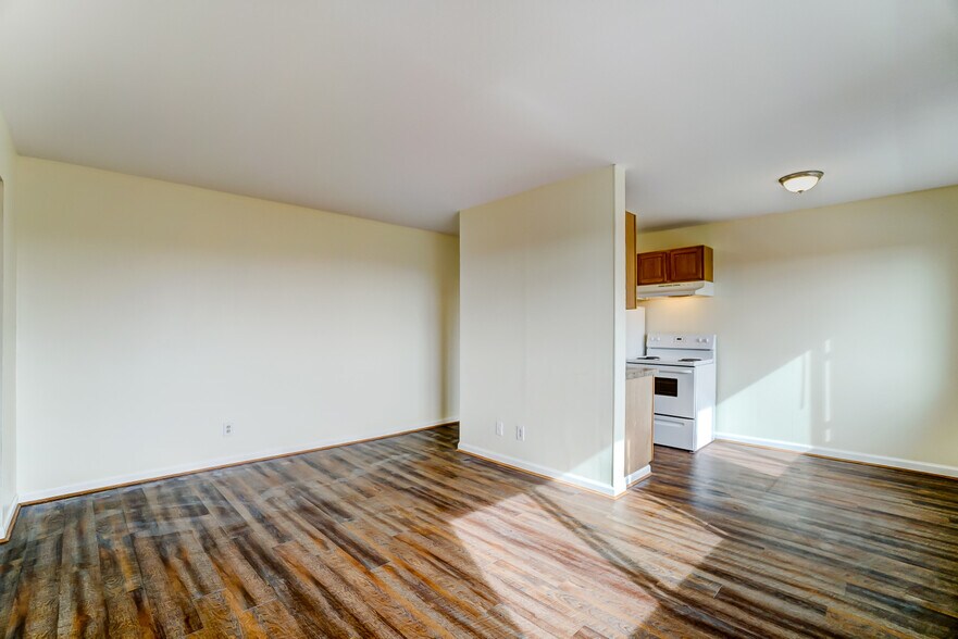 More Photos Of 1668 Glen Parker Ave, Cincinnati Multifamily For Sale