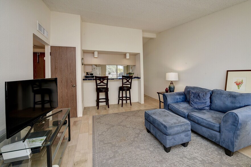 More Photos Of 2770 N Goyette Ave, Tucson Apartments For Sale