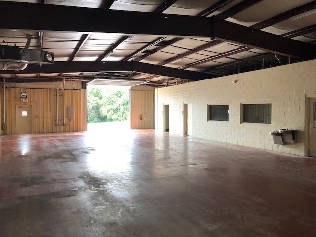 More Photos Of 1136 Louise Rd, Winston-Salem Warehouse For Lease