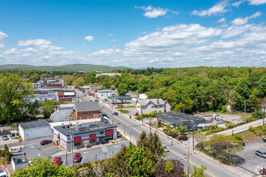 More Photos Of 825 Main St, Poughkeepsie Restaurant For Sale