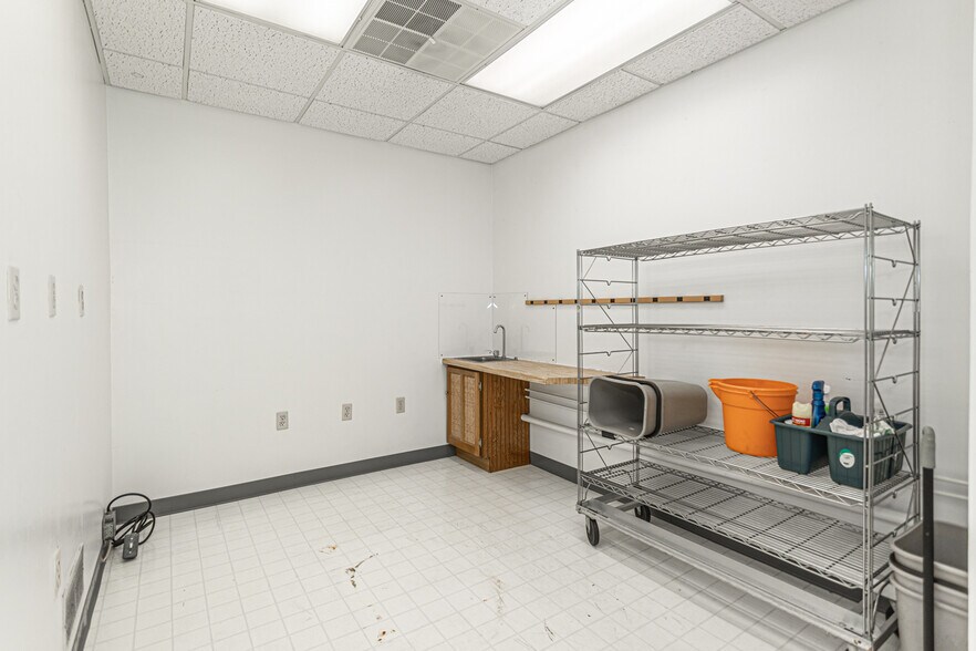 More Photos Of 100-102 W Fornance St, Norristown Medical For Sale