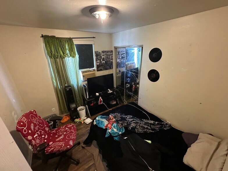 More Photos Of 9123 Orchard Ave, Los Angeles Multifamily For Sale