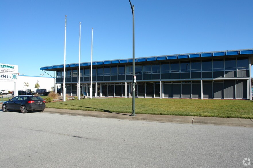 More Photos Of 1648 Gilbreth Rd, Burlingame Office For Lease