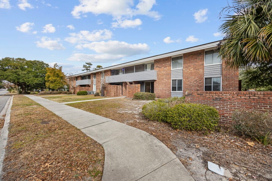 More Photos Of 501 38th Ave N, Myrtle Beach Apartments For Sale