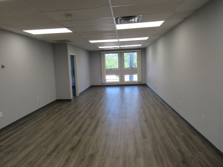 More Photos Of 983 State Route 33 W, Monroe Township Medical For Lease
