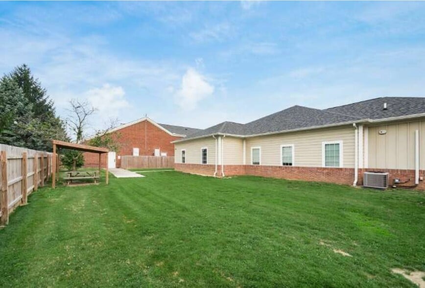 More Photos Of 7400 Huntington Park Dr, Columbus Rehabilitation Center For Sale