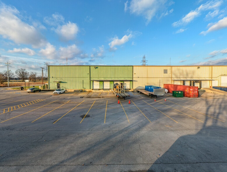 More Photos Of 831 Park Ave, Murfreesboro Manufacturing For Lease