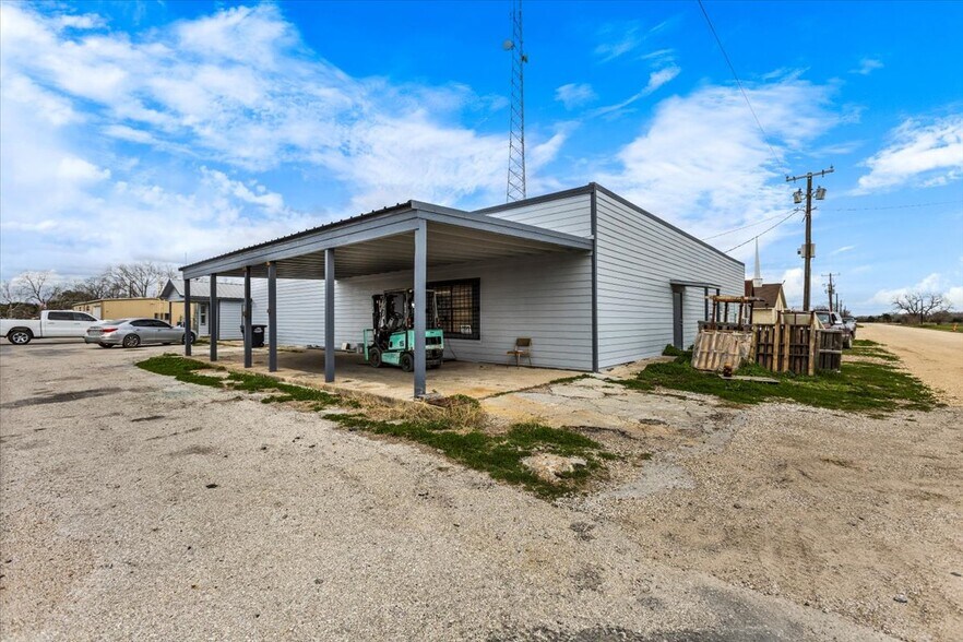Primary Photo Of 13081 State TX-172 South Hwy, La Ward General Retail For Sale