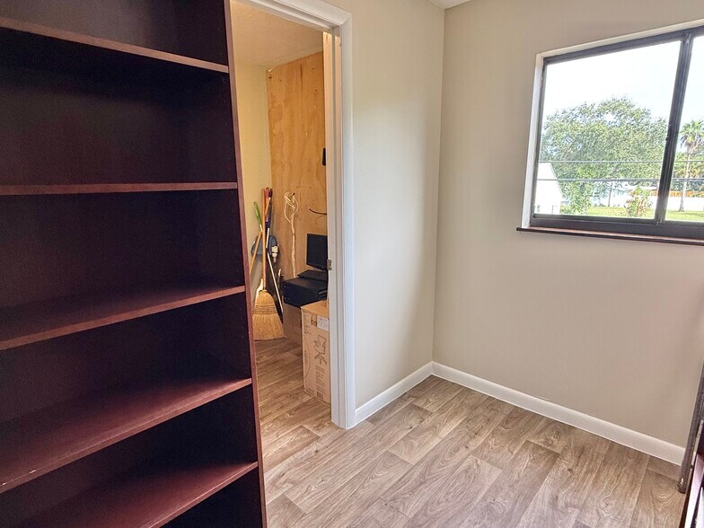 More Photos Of 442 4th Ave, Indialantic Office For Lease