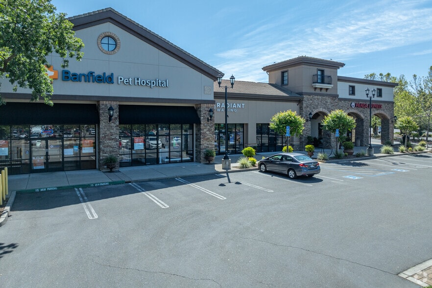 More Photos Of 8929 Madison Ave, Fair Oaks Freestanding For Lease
