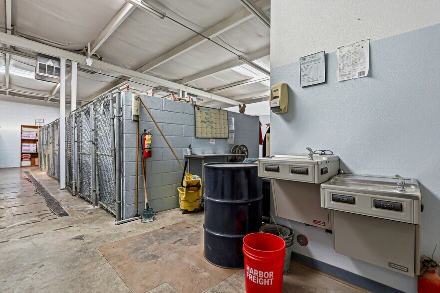 More Photos Of 10050 Mccombs St, El Paso Medical For Sale