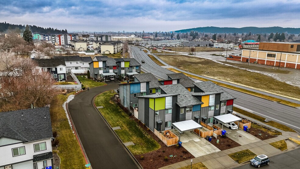 More Photos Of 303-330 S Felts Ln, Spokane Valley Apartments For Sale