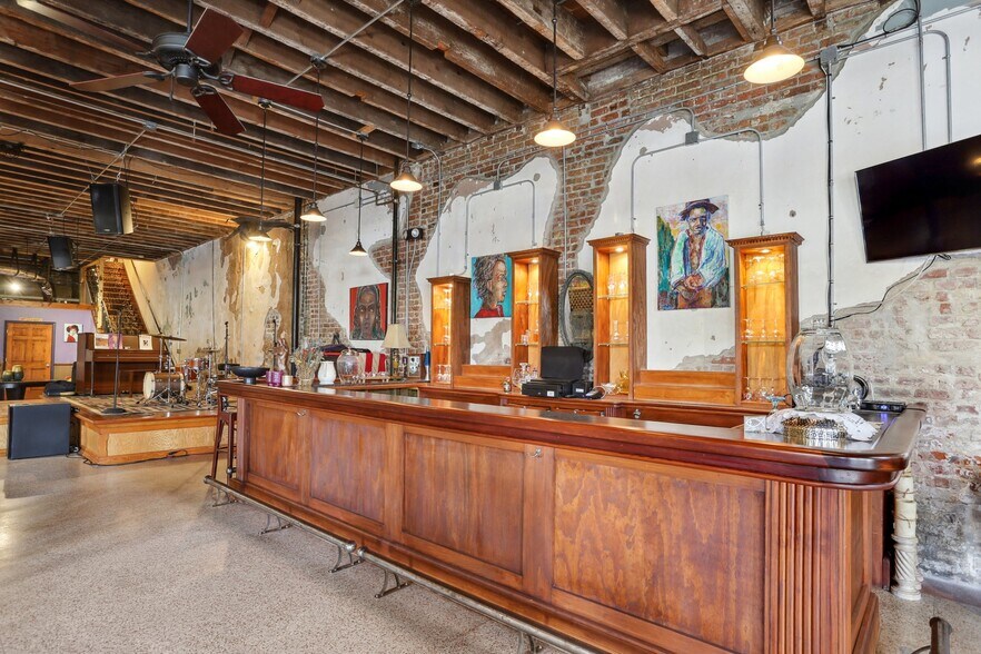 More Photos Of 1427 Oretha Castle Haley Blvd, New Orleans General Retail For Sale