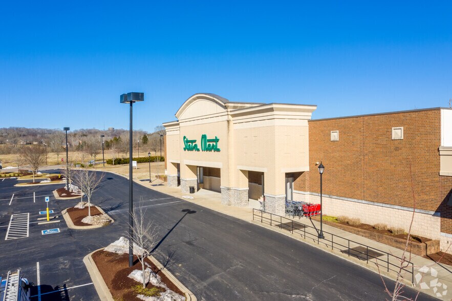 More Photos Of 1010-1038 Glenbrook Way, Hendersonville Unknown For Lease
